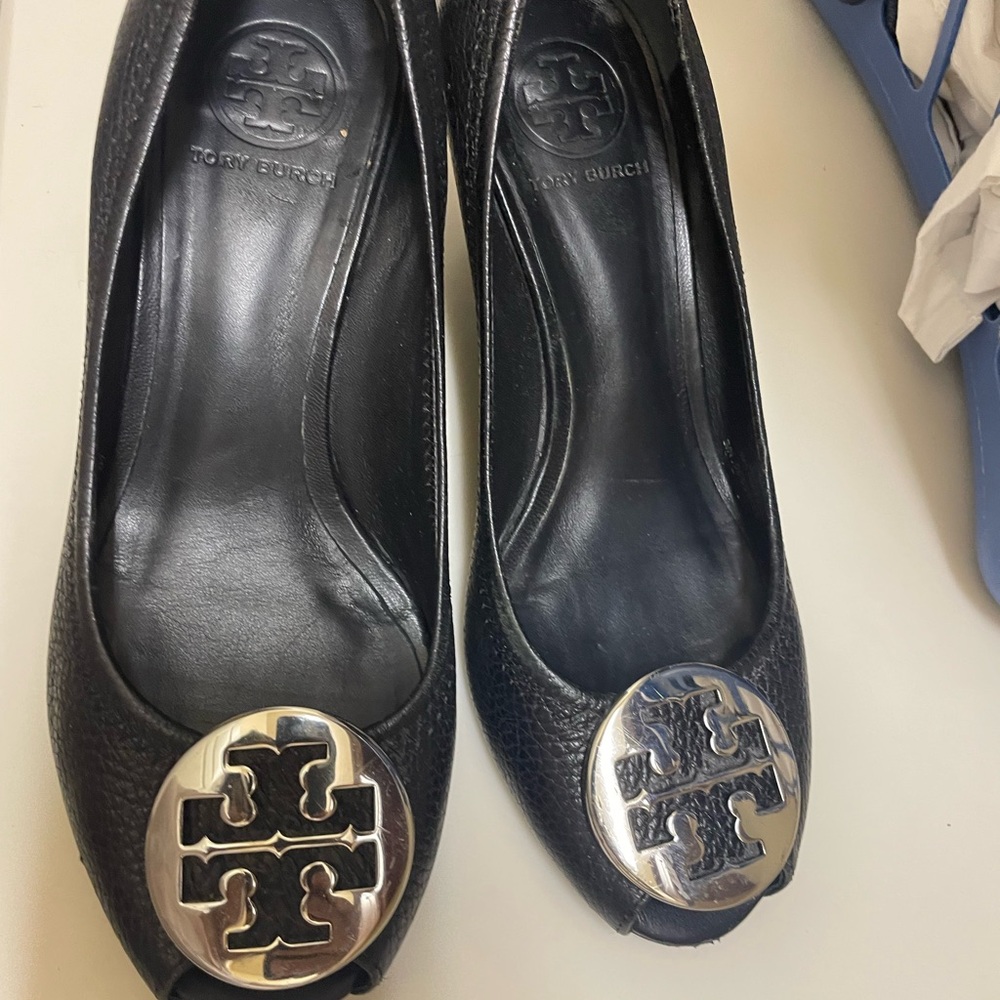 Black wedge Tory Burch